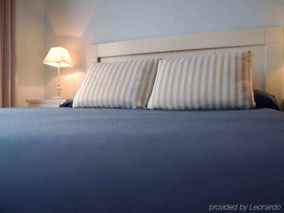 Alexandra Aparthotel Benstarhotelgroup Таррагона Номер фото