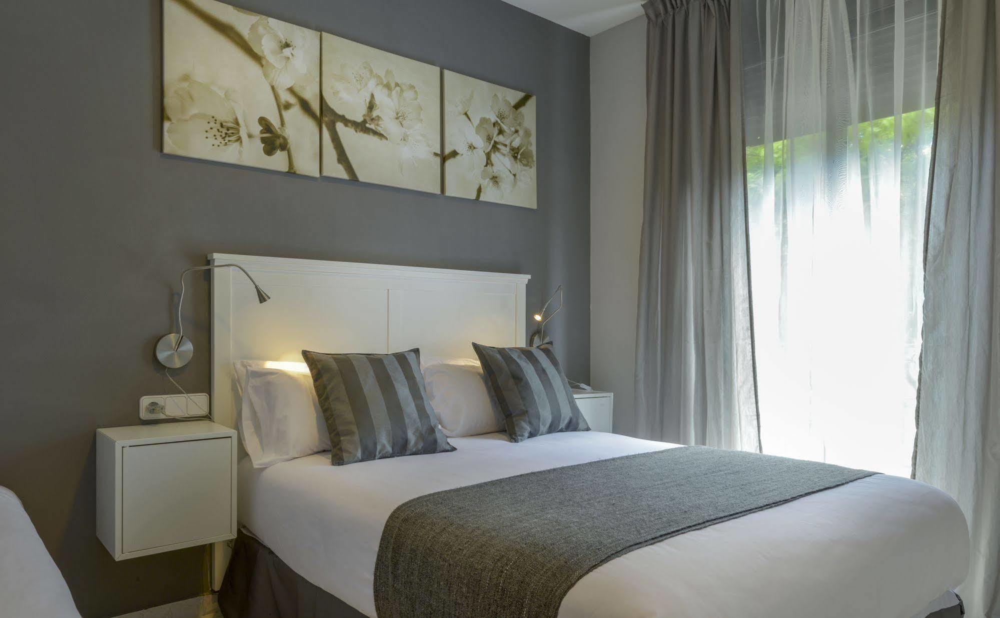 Alexandra Aparthotel Benstarhotelgroup Таррагона Екстер'єр фото